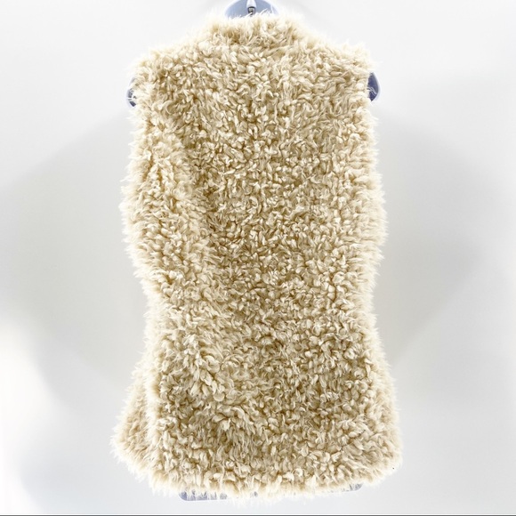 NWT Vegan Fur Vest in Natural by Go CoCo - Picture 4 of 10